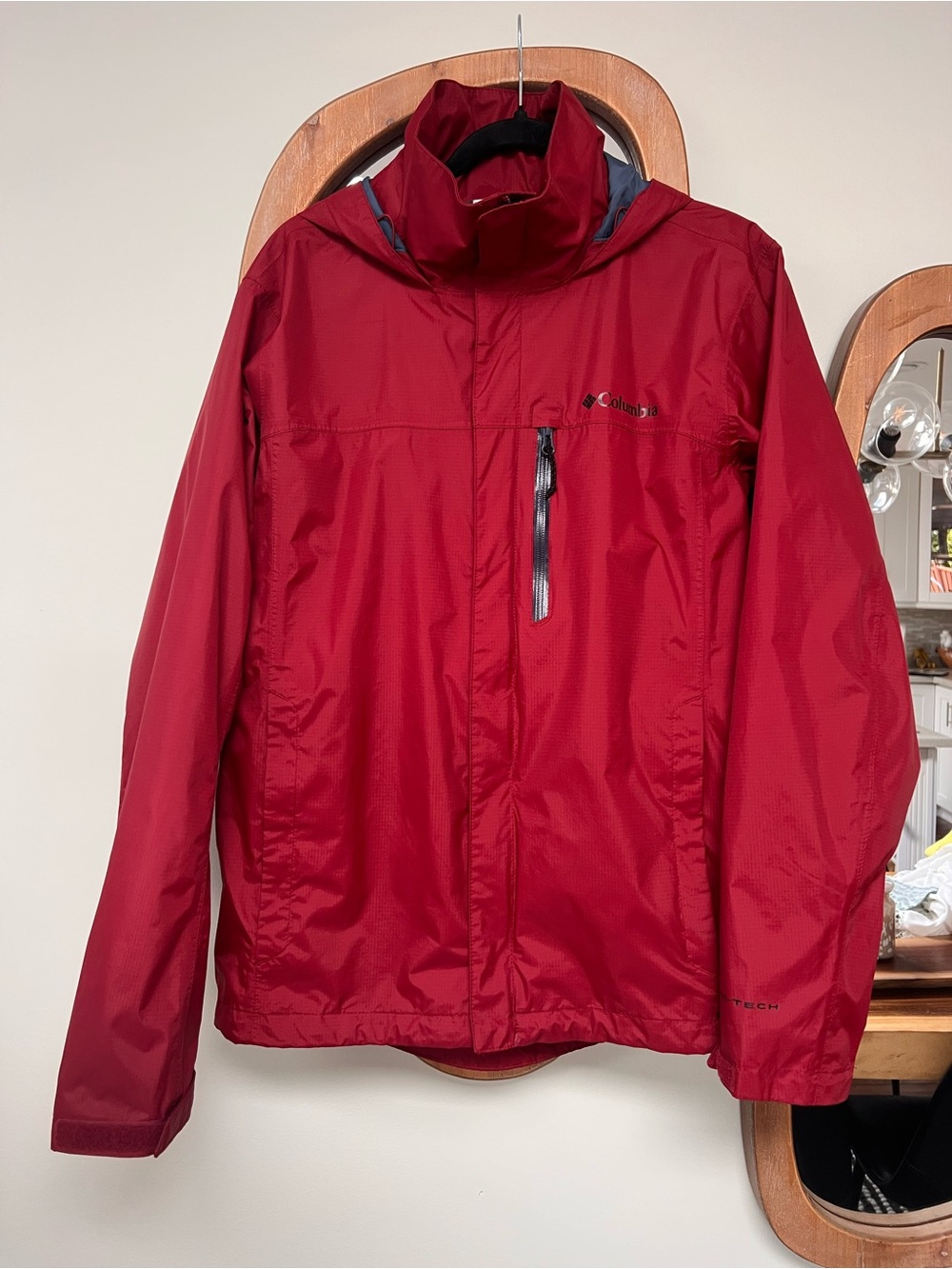Columbia Men's Deep Red Hooded Rain Jacket